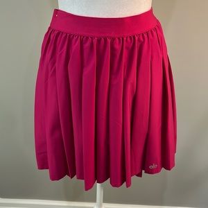 Fuchsia colored pleated ALO skirt